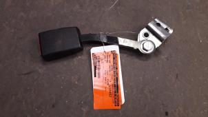 Used Front seatbelt buckle, left Mercedes 190 (W201) 2.0 E Price on request offered by Autodemontage Joko B.V.