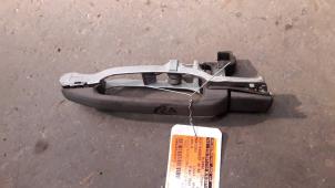 Used Rear door handle 4-door, right Mercedes 190 (W201) 2.0 E Price on request offered by Autodemontage Joko B.V.