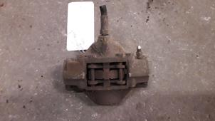 Used Rear brake calliper, right Mercedes 190 (W201) 2.0 E Price on request offered by Autodemontage Joko B.V.