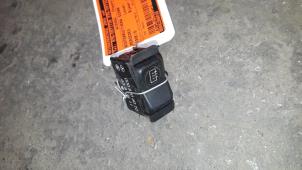 Used Rear window heating switch Mercedes 190 (W201) 2.0 E Price on request offered by Autodemontage Joko B.V.
