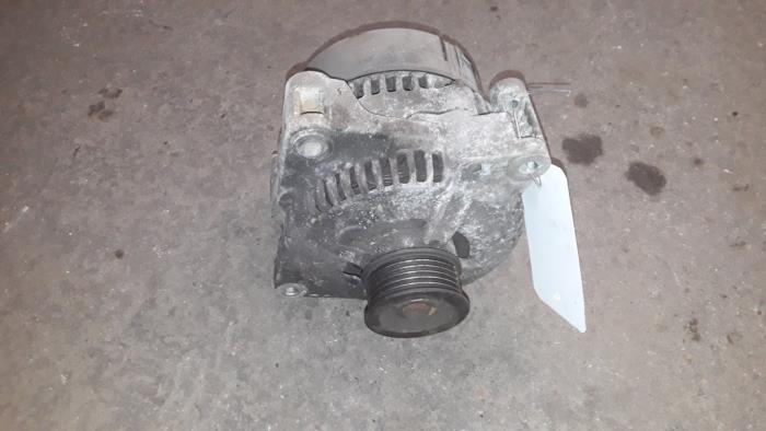 Gebrauchte Dynamo Volvo 850 Estate 2.5i 10V Preis auf Anfrage angeboten von Autodemontage Joko B.V.