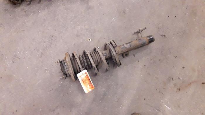 Front shock absorber rod, right from a Ford Focus 1 Wagon 1.8 Tddi 1999