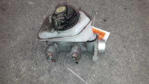 Used Master cylinder Opel Corsa B (73/78/79) 1.2i 16V Price on request offered by Autodemontage Joko B.V.