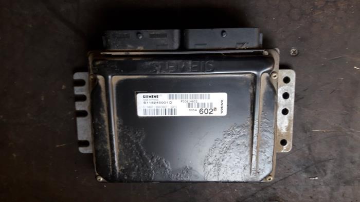 Used Engine management computer Volvo S40 (VS) 1.6 16V Price on request offered by Autodemontage Joko B.V.