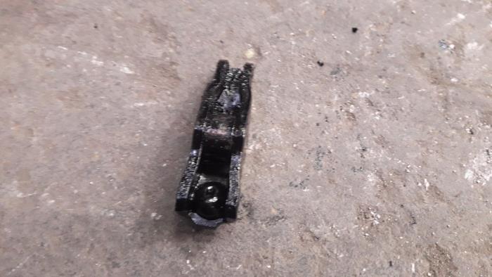 Gebrauchte Kipphebel Peugeot 307 Break (3E) 1.6 HDi 90 16V Preis auf Anfrage angeboten von Autodemontage Joko B.V.
