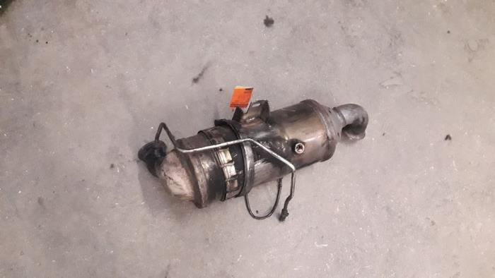 Gebrauchte Rußfilter Peugeot 307 Break (3E) 1.6 HDi 90 16V Preis auf Anfrage angeboten von Autodemontage Joko B.V.