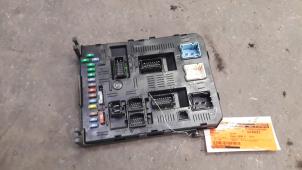 Used Fuse box Peugeot 307 Break (3E) 1.6 HDi 90 16V Price on request offered by Autodemontage Joko B.V.