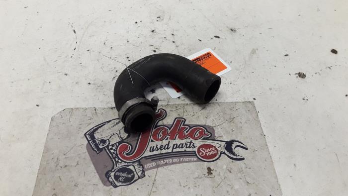 Gebrauchte Intercooler Schlauch Opel Meriva (A) 1.7 CDTI 16V Preis auf Anfrage angeboten von Autodemontage Joko B.V.