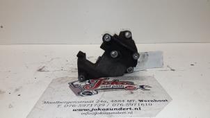 Used Air conditioning bracket Renault Kangoo (KC) 1.9 dCi 4x4 Price on request offered by Autodemontage Joko B.V.
