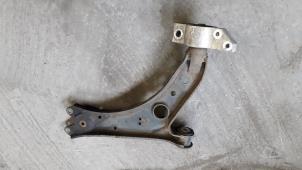 Used Front lower wishbone, left Volkswagen Caddy Combi III (2KB,2KJ) 2.0 SDI Price on request offered by Autodemontage Joko B.V.