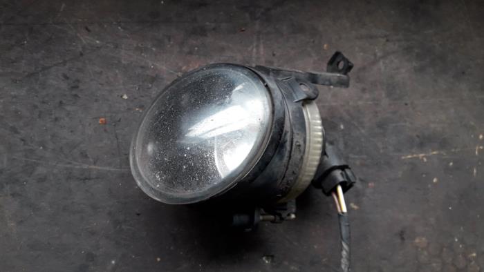 Używane Halogen lewy Volkswagen Caddy Combi III (2KB,2KJ) 2.0 SDI Cena na żądanie oferowane przez Autodemontage Joko B.V.