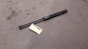 Used Rear gas strut, left Volkswagen Polo Variant (6KV5) 1.9 TDI Price on request offered by Autodemontage Joko B.V.