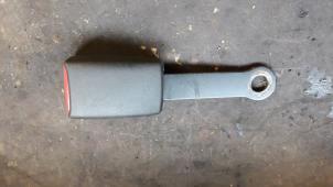 Used Front seatbelt buckle, right Nissan Almera (N16) 1.5 dCi Price on request offered by Autodemontage Joko B.V.