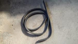 Used Front door seal 4-door, right Nissan Almera (N16) 1.5 dCi Price on request offered by Autodemontage Joko B.V.