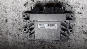 Usagé Calculateur moteur Renault Twingo II (CN) 1.2 16V Prix sur demande proposé par Autodemontage Joko B.V.