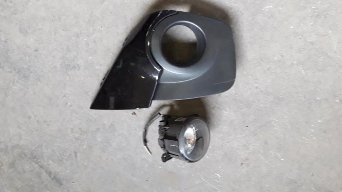 Używane Halogen lewy Renault Twingo II (CN) 1.2 16V Cena na żądanie oferowane przez Autodemontage Joko B.V.