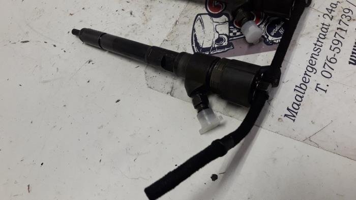 Usagé Injecteur (diesel) Hyundai Tucson (JM) 2.0 CRDi VGT 16V 4x2 Prix sur demande proposé par Autodemontage Joko B.V.