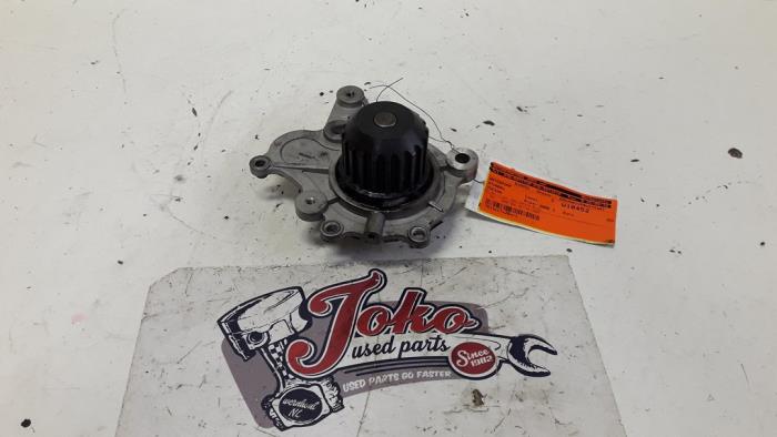 Begagnade Vattenpump Hyundai Tucson (JM) 2.0 CRDi VGT 16V 4x2 Pris på förfrågan erbjuds av Autodemontage Joko B.V.