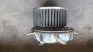 Used Heating and ventilation fan motor Skoda Yeti (5LAC) 1.6 TDI Greenline Price on request offered by Autodemontage Joko B.V.