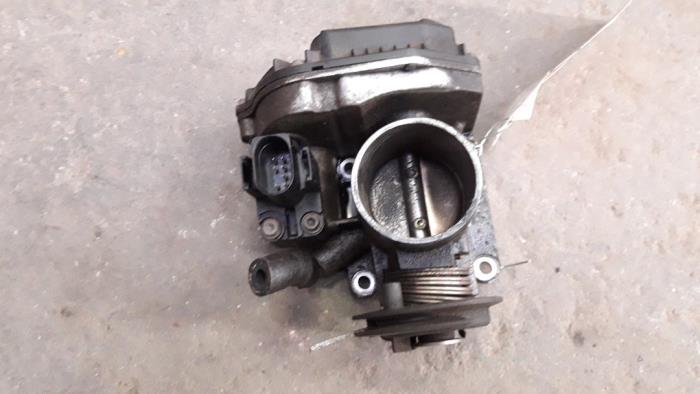 Usagé Boîtier accélérateur Volkswagen Polo III (6N1) 1.4i 60 Prix sur demande proposé par Autodemontage Joko B.V.