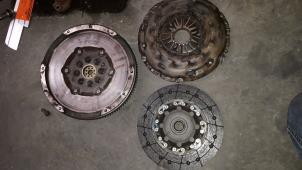 Used Clutch kit (complete) Hyundai Tucson (JM) 2.0 CRDi VGT 16V 4x2 Price on request offered by Autodemontage Joko B.V.