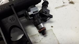 Used Injector (petrol injection) Renault Twingo II (CN) 1.2 16V LEV Price on request offered by Autodemontage Joko B.V.