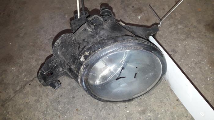 Używane Halogen lewy Renault Clio II (BB/CB) 1.2 Societe Cena na żądanie oferowane przez Autodemontage Joko B.V.