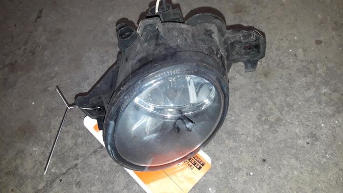 Używane Halogen prawy Renault Clio II (BB/CB) 1.2 Societe Cena na żądanie oferowane przez Autodemontage Joko B.V.