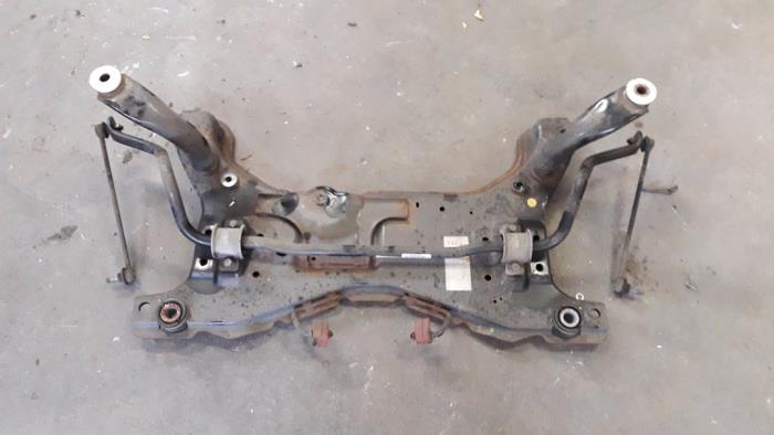 Begagnade Underram Ford Focus 2 1.6 16V Pris på förfrågan erbjuds av Autodemontage Joko B.V.