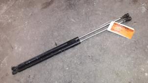 Used Rear gas strut, left Citroen C8 (EA/EB) 2.0 HDi 16V Price on request offered by Autodemontage Joko B.V.