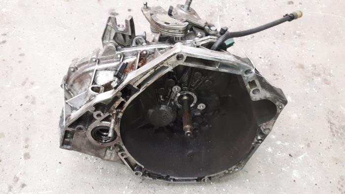 Gebrauchte Getriebe Renault Scénic II (JM) 1.6 16V Preis auf Anfrage angeboten von Autodemontage Joko B.V.