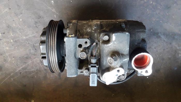 Usagé Compresseur de clim Audi A4 Avant (B6) 2.5 TDI 24V Prix sur demande proposé par Autodemontage Joko B.V.