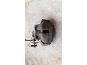 Used Front brake calliper, left Audi A4 Avant (B6) 2.5 TDI 24V Price on request offered by Autodemontage Joko B.V.