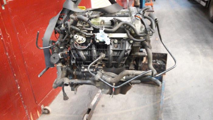 Motor van een Opel Corsa B (73/78/79) 1.2i 16V 1999