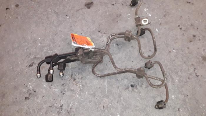 Gebrauchte Dieselleitung Set Nissan Cabstar (F22) 2.5 D Preis auf Anfrage angeboten von Autodemontage Joko B.V.