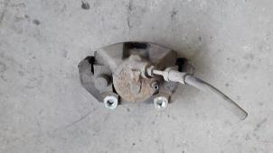 Used Front brake calliper, right Ford C-Max (DXA) 2.0 TDCi 16V Price on request offered by Autodemontage Joko B.V.