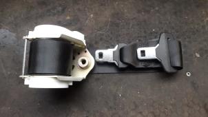 Used Rear seatbelt, centre Ford C-Max (DXA) 2.0 TDCi 16V Price on request offered by Autodemontage Joko B.V.