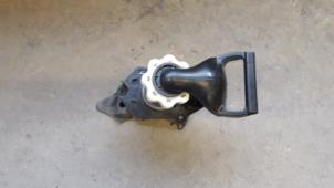 Used Spare wheel mechanism Renault Clio III (BR/CR) 1.5 dCi 70 Price on request offered by Autodemontage Joko B.V.