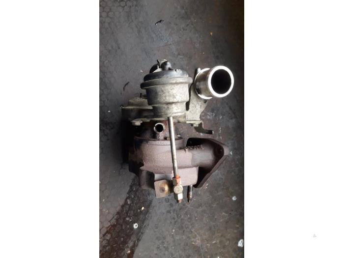 Gebrauchte Turbo Renault Clio III (BR/CR) 1.5 dCi 70 Preis auf Anfrage angeboten von Autodemontage Joko B.V.