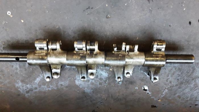 Begagnade Ventillyftare Mazda 6 Sport (GG14) 2.0 CiDT 16V Pris på förfrågan erbjuds av Autodemontage Joko B.V.