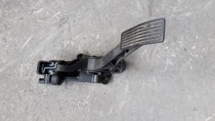 Used Accelerator pedal Mercedes B (W245,242) 2.0 B-180 CDI 16V Price on request offered by Autodemontage Joko B.V.