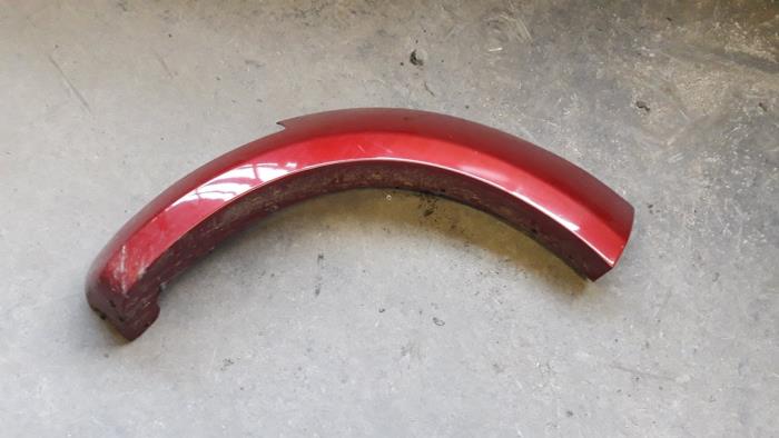 Usados Extensor de guardabarros Dodge Nitro 2.8 CRD 16V 4x4 Precio de solicitud ofrecido por Autodemontage Joko B.V.