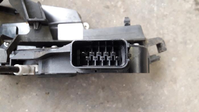 Used Jaguar Xf Cc9 3 0 V6 24v Rear Door Lock Mechanism 4