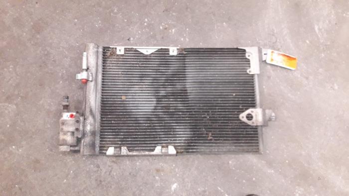 Gebrauchte Klima Kondensor Opel Zafira (F75) 1.6 16V Preis auf Anfrage angeboten von Autodemontage Joko B.V.