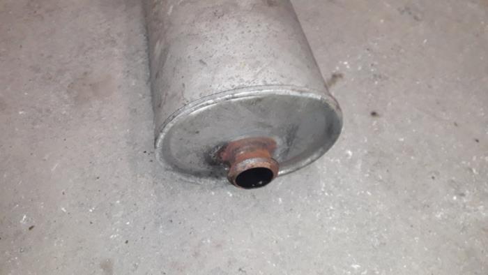 Exhaust rear silencer from a Citroën Xsara Picasso (CH) 1.6 2000