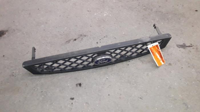 Używane Grill Ford Focus 1 1.8 TDCi 100 Cena na żądanie oferowane przez Autodemontage Joko B.V.