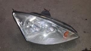 Used Headlight, right Ford Focus 1 1.8 TDCi 100 Price on request offered by Autodemontage Joko B.V.