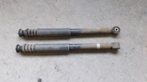 Used Shock absorber kit Renault Twingo II (CN) 1.5 dCi 90 FAP Price on request offered by Autodemontage Joko B.V.