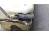 Windscreen washer pump from a Mazda Demio (DW), 1996 / 2003 1.3 16V, MPV, Petrol, 1.324cc, 46kW (63pk), FWD, B3, 1998-08 / 2003-07, DW3W; DW192 1998