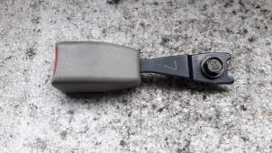 Used Front seatbelt buckle, left Mazda Demio (DW) 1.3 16V Price on request offered by Autodemontage Joko B.V.